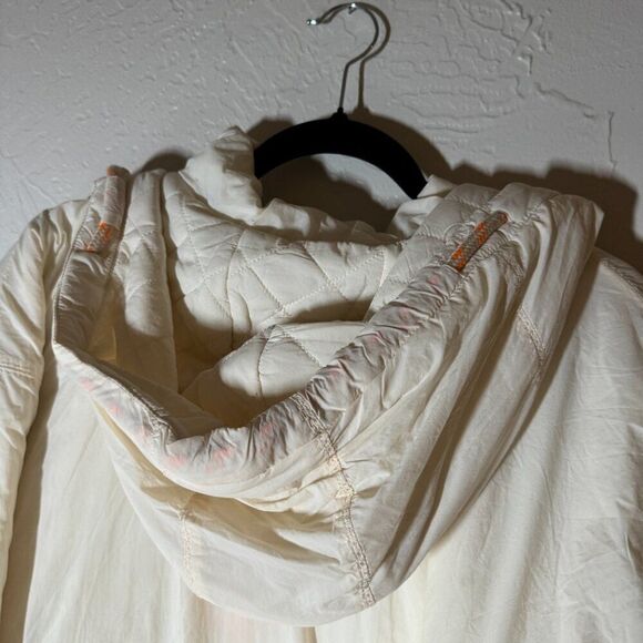 FREE POEPLE‎ Movement Round And Round Brushed Sail Ivory Puffer Jacket XL - Picture 6 of 10